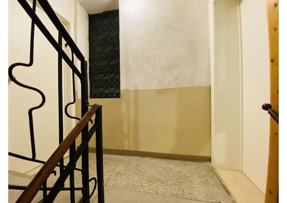 Sweet Time Venice, Luxury San Marco Frezzaria Apt! ภายนอก รูปภาพ
