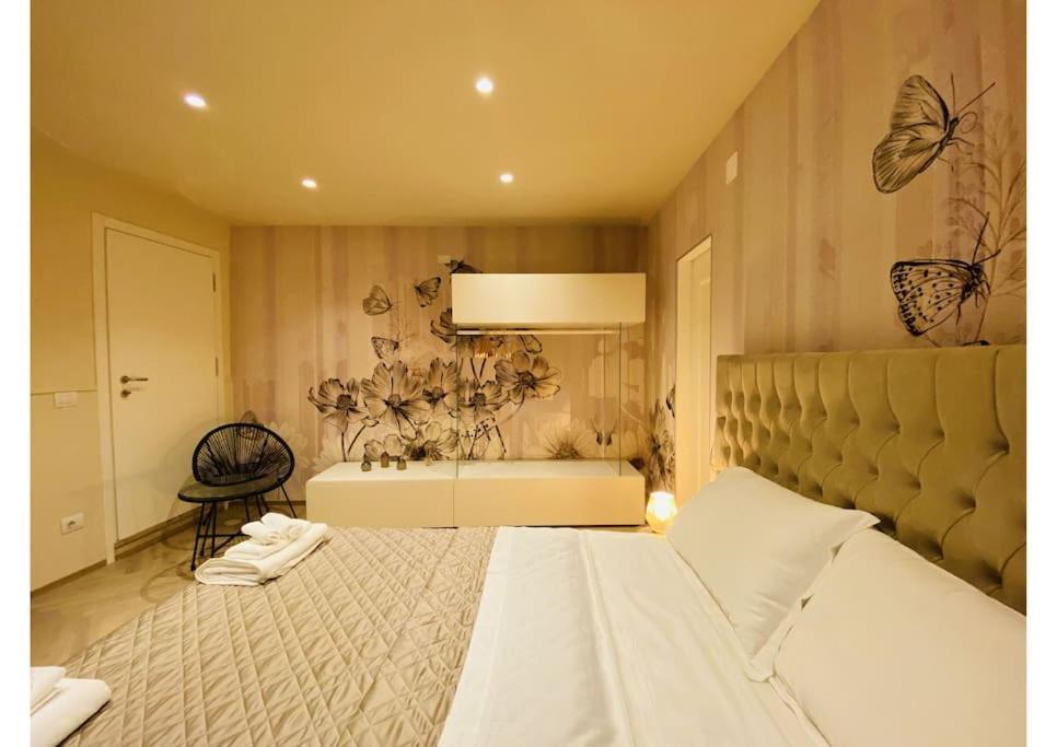 Sweet Time Venice, Luxury San Marco Frezzaria Apt! ภายนอก รูปภาพ