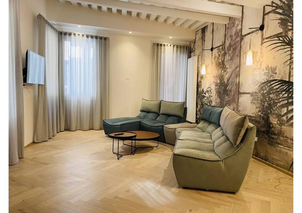 Sweet Time Venice, Luxury San Marco Frezzaria Apt! ภายนอก รูปภาพ