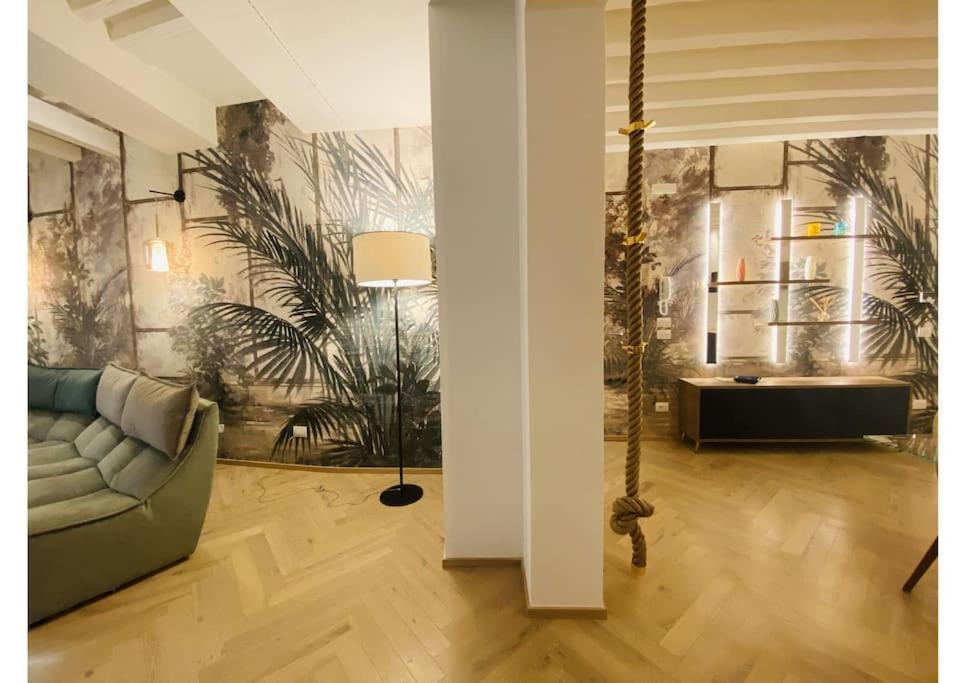 Sweet Time Venice, Luxury San Marco Frezzaria Apt! ภายนอก รูปภาพ