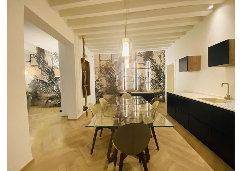 Sweet Time Venice, Luxury San Marco Frezzaria Apt! ภายนอก รูปภาพ