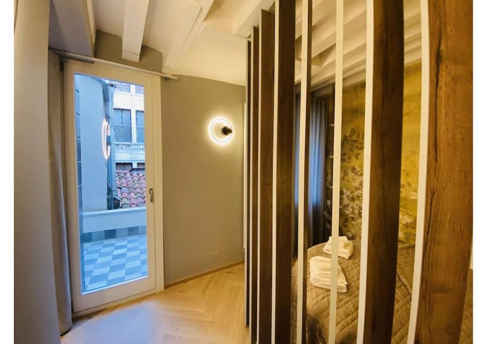 Sweet Time Venice, Luxury San Marco Frezzaria Apt! ภายนอก รูปภาพ